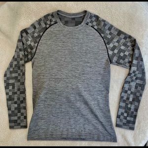 Lululemon Metal Vent Tech Long Sleeve Slate Black